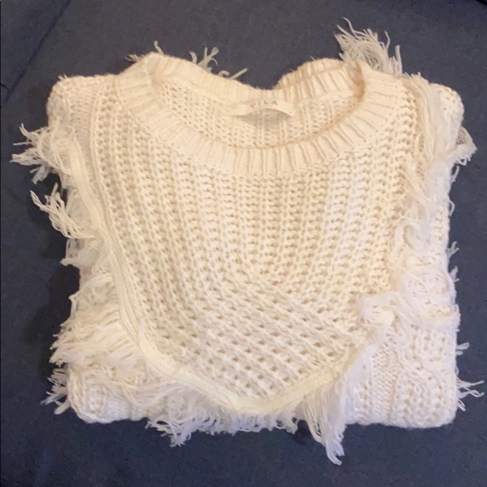 Knitted White Sweater with fringe